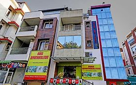 Itsy Hotels Ransu Residency